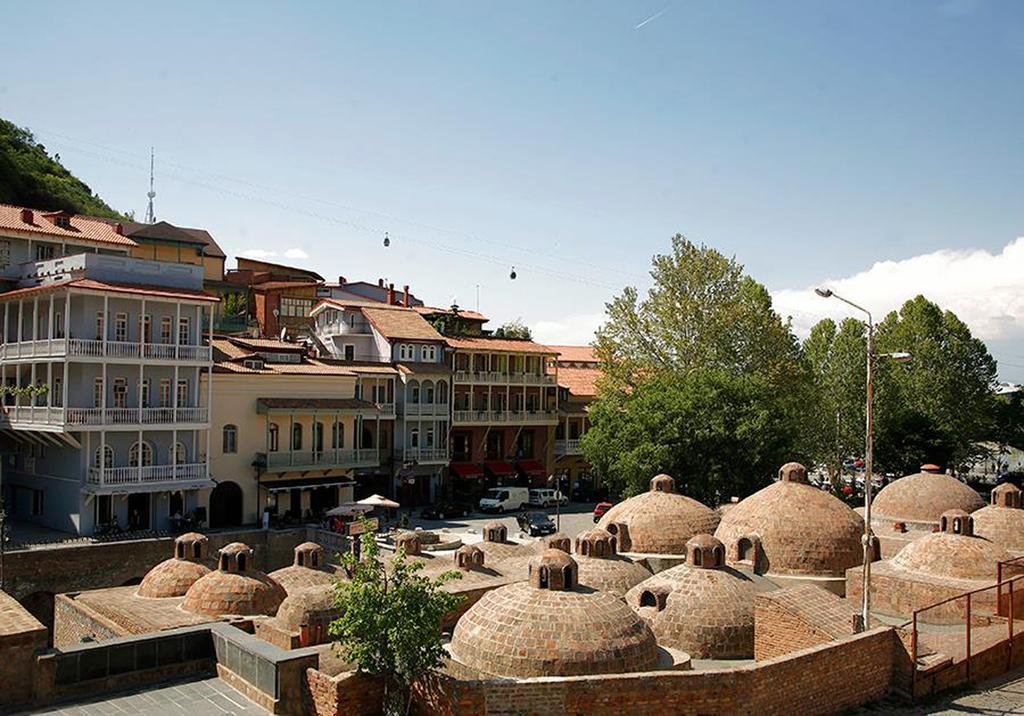 Modern Apartment Avlabari Tbilisi Bagian luar foto