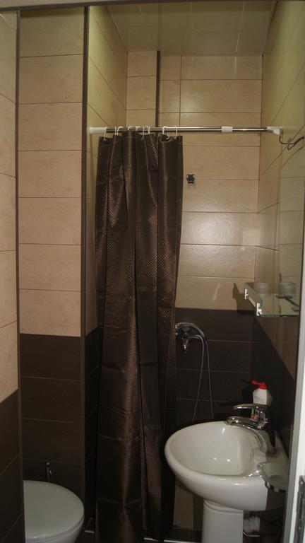 Modern Apartment Avlabari Tbilisi Bagian luar foto